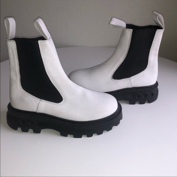 SIMON MILLER BOOT IN MACADAMIA PATENT 
SCRAMBLER - Picture 7 of 10